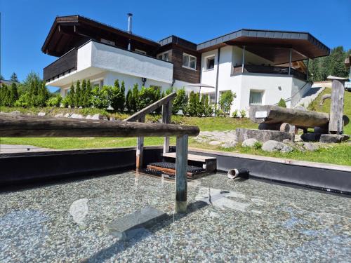 Hinterthal Apartment | Ferienwohnung Simonhof