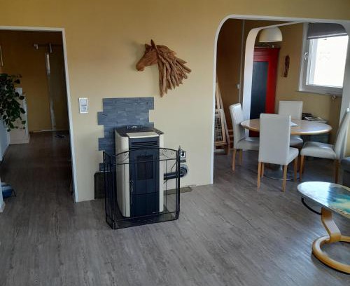 Bad Koenigshofen I. Grabfeld Apartment | Ferienwohnung Rhönblick
