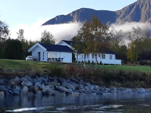 Fiksdal House | feriehus ved sjøen