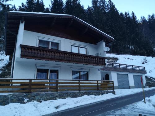 Kappl Ski Chalet | Ferienchalet HOLDERNACH