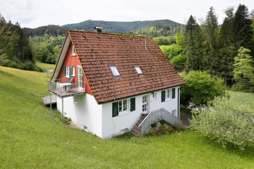Schenkenzell Apartment | Ferienhaus 1 - Wohnung Tanne, 78qm