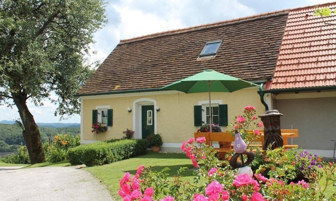 Eichkogl Apartment | Ferienhaus "winzerstöckl" - Obst- & Gästehof Brandl