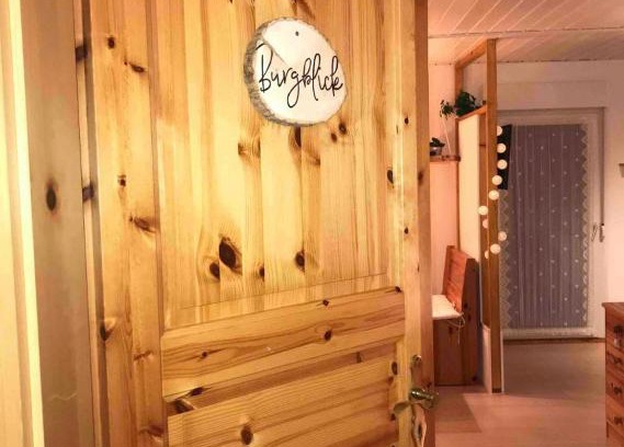 Erlenbach bei Dahn Apartment | Ferienhaus Bärbelstein- Burgblick