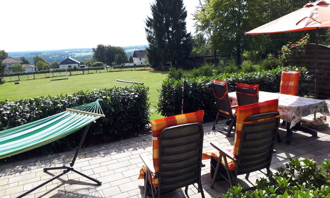 Mutzenich House | Ferienhaus Eifelduo 11, Traumblick, Familien, Hunde, Eifelsteig, Biken, Wandern