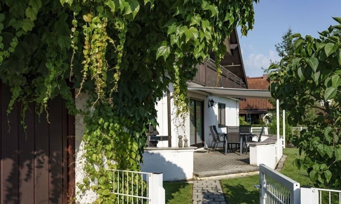 Wyhl House | Ferienhaus für 12 Gäste mit 350m² in Wyhl