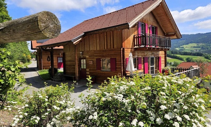 Poellauberg Ski Chalet | Ferienhaus in Ruhiger Lage, Große Terrasse - 3SZ - Feriendorf Pöllauberg