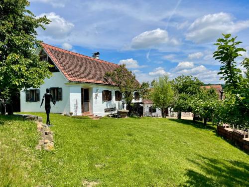 Welten House | Ferienhaus Kellerstöckl Dorrer Riegersburg mit Schwimmteich