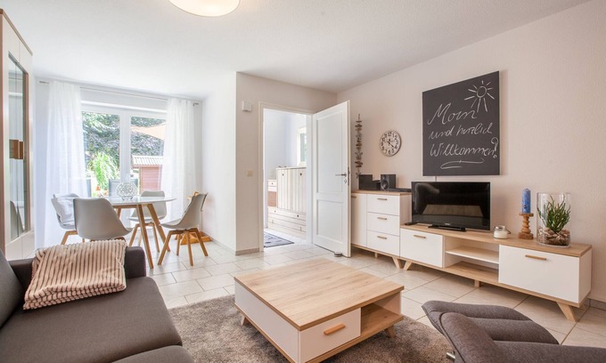 Karlberg House | Ferienhaus "zwischen den Stränden" in Dörphof