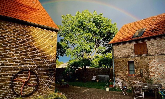 Boitzenburger Land Apartment | Ferienhof Schmetterlingsgarten - Holiday apartment 1 "former stable" with garden