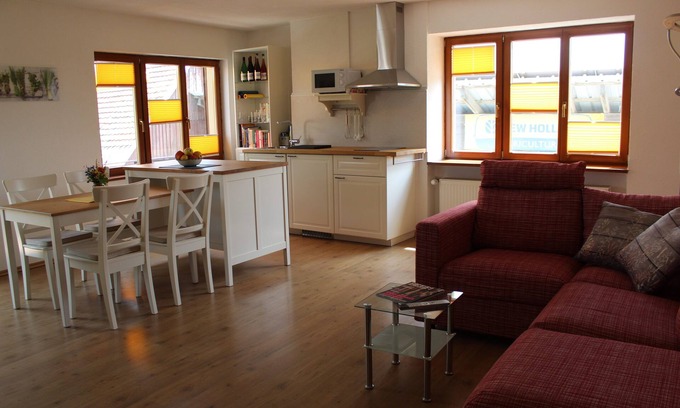 Hilzingen Apartment | Ferienwohnung in Altem Gutshaus