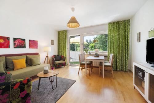 Bachem Apartment | Ferienwohnung Bachem mit Balkon
