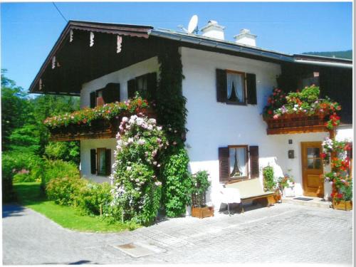 Schoenau am Koenigssee Apartment | Ferienwohnung Haus Sonnhügel