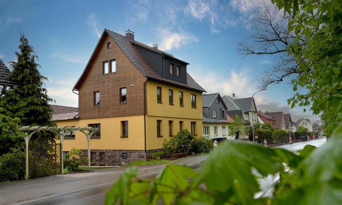 Herges Apartment | Ferienwohnung Erna Steinbach-Hallenberg