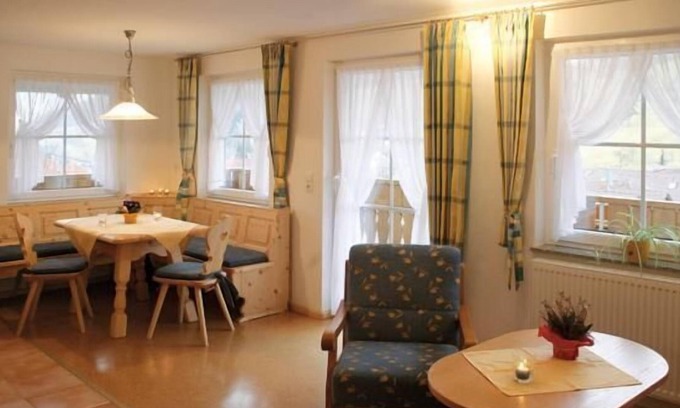 Brettental Apartment | Ferienwohnung 1 "Talblick" mit ca. 65qm, 2 Schlafzimmer, für max. 5 Personen