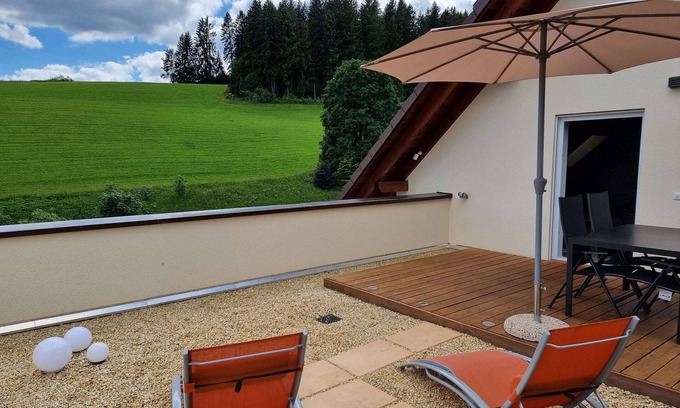 Unterkirnach Apartment | Ferienwohnung, 81qm mit 2 Schlafräume und Dachterrasse für max. 4 Personen