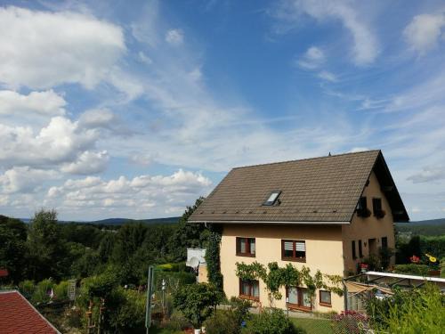 Neuhaus am Rennweg Apartment | Ferienwohnung Am Apelsberg