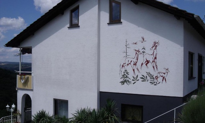 Brohl-Lutzing Apartment | Ferienwohnung Am Waldrand