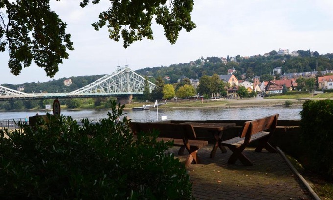 Blasewitz Apartment | Ferienwohnung an der Elbe