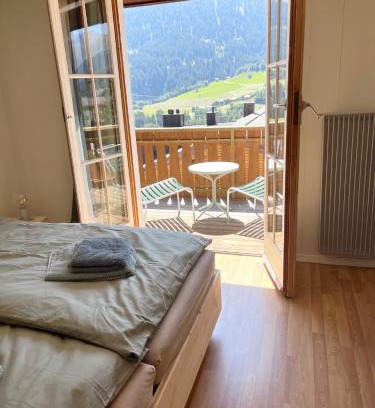 Sedrun Apartment | Ferienwohnung Bergblick