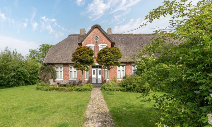 Oldenswort Apartment | Ferienwohnung Cottage Unter Reet in Witzwort für bis zu 4 Personen