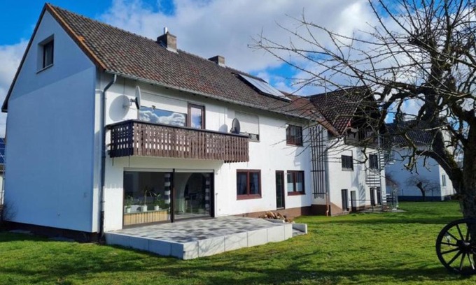 Calden Apartment | Ferienwohnung Dörnbergblick Klinge