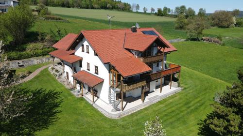Tiefenbach Apartment | Ferienwohnung Dirscherl