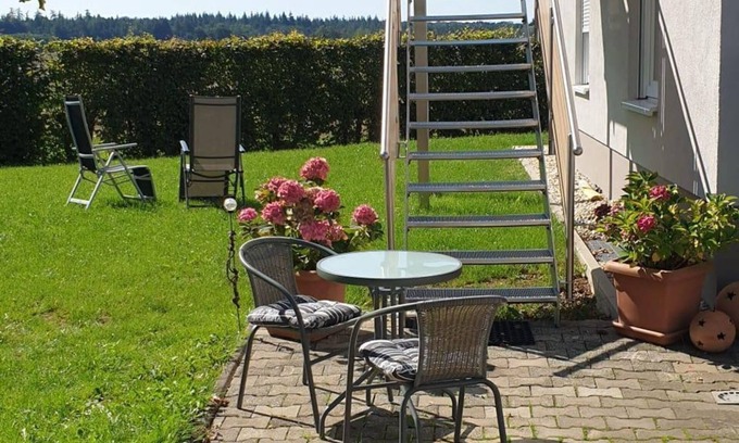 Hupperath Apartment | Ferienwohnung Eifelglück Hupperath - Appartement/fewo, Dusche, WC, 1 Schlafraum