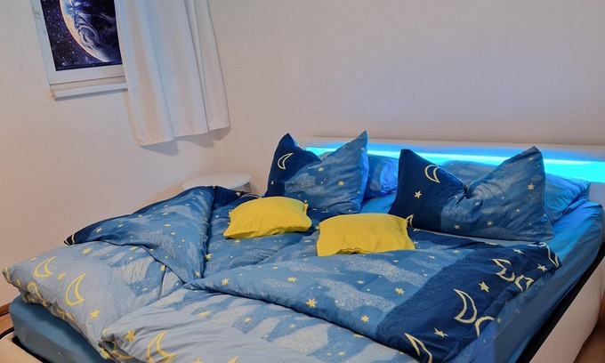 Naila Apartment | Ferienwohnung Esther mit Einem Schlafzimmer