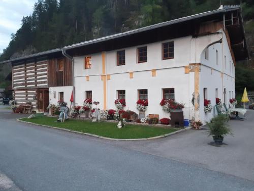 Elbigenalp Apartment | Ferienwohnung Familie Weißenbach