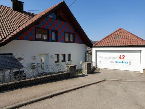 Albstadt Apartment | Ferienwohnung Felsenblick