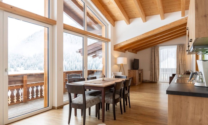 Nesselwaengle Apartment | Ferienwohnung Gaichtspitze - Appartments und Pension Mariandl