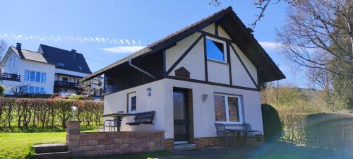 Musen House | Ferienwohnung Gläser