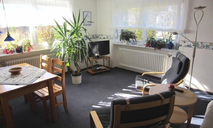 Gomadingen Apartment | Ferienwohnung Haus Elke, 50qm, 1 Schlafraum, maximal 4 Personen