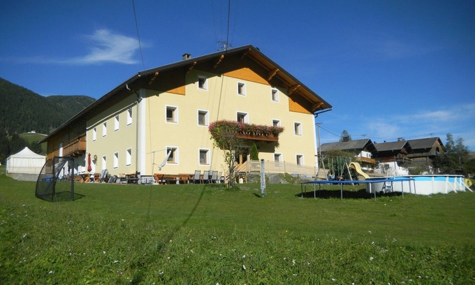 Strassen Apartment | Ferienwohnung-Helmblick