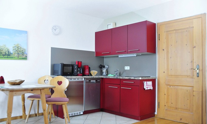 Bad Feilnbach Apartment | Ferienwohnung Hochries, bis 4 Personen, 1 seperates Schlafzimmer, Erdgeschoß, Südterrasse
