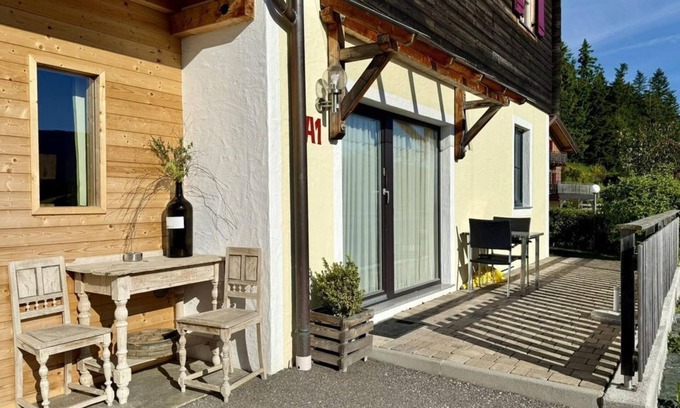 Poellauberg Ski Chalet | Ferienwohnung in Ruhiger Lage, Garten - 1 SZ - Feriendorf Pöllauberg