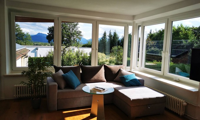 Stephanskirchen Apartment | Ferienwohnung Kaiserblick