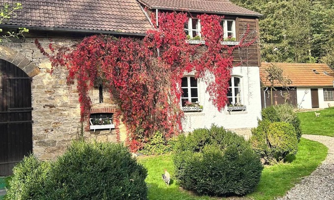 Altenbeken Apartment | Ferienwohnung Kutscherstube auf dem Alten Forstamt im Teutoburger Wald