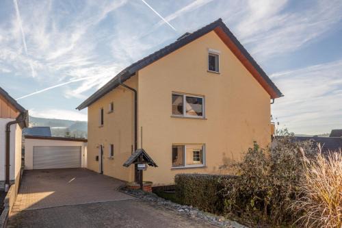 Altenlotheim Apartment | Ferienwohnung MiA
