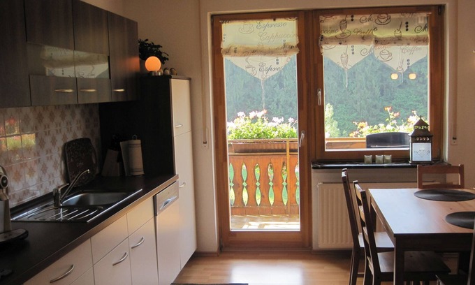 Elzach Apartment | Ferienwohnung mit ca. 100qm, 3 Schlafzimmer, für maximal 6 Personen