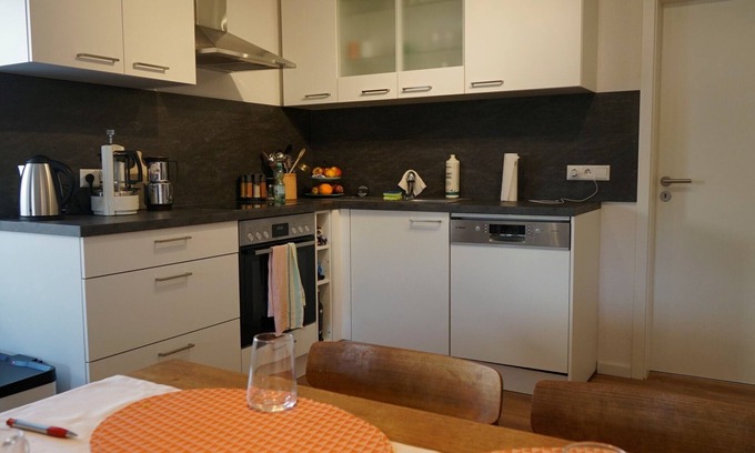 Tuttlingen Apartment | Ferienwohnung mit Eigenem Gartenanteil und Loggia