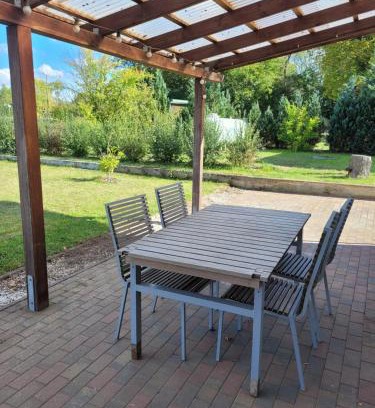 Milmersdorf Apartment | Ferienwohnung mit Garten - 10 Minuten von Templin