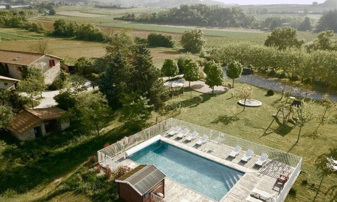 Marsaz Apartment | Ferienwohnung mit Verwarmten Pool bis 4 Personen