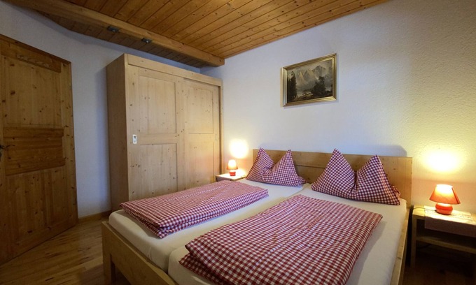 Wolpadingen Apartment | Ferienwohnung Nord mit ca. 55 qm, 2 Schlafzimmer, für maximal 4 Personen