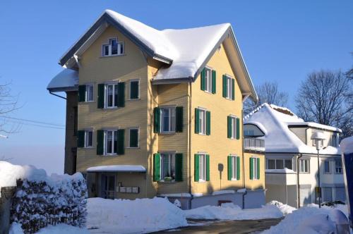 Wolfhalden Apartment | Ferienwohnung Rätia Mit Bodenseeblick