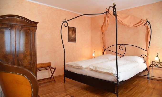 Weimar Apartment | Ferienwohnung "richard W.", 90qm, 2 Schlafzimmer, Max. 8 Personen