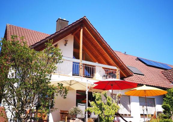 Heiligenzell Apartment | Ferienwohnung Suedbalkon