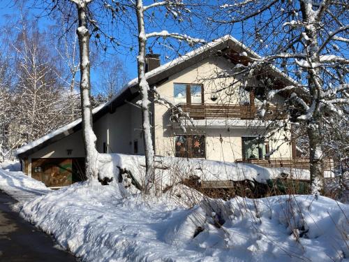 Falkau Apartment | Ferienwohnung Tannenblick - 3 Schlafzimmer, Feldberg-Falkau