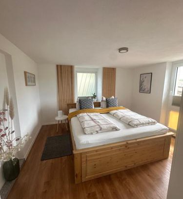 Ochsenfurt Apartment | Ferienwohnung um`s Eck