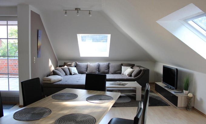 Schwanewede Apartment | Ferienwohnung unter den Eichen
